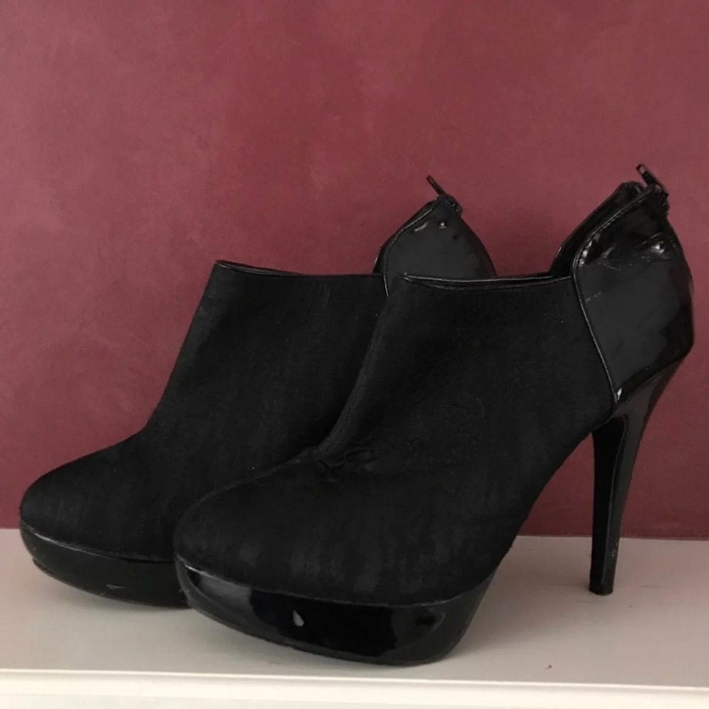 Bootie Heels Black
